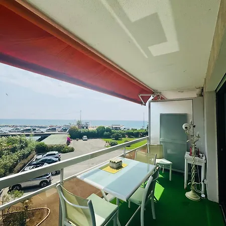 شقة 14473 A Mandelieu Avec Vue *