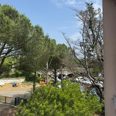 14473 à Mandelieu Avec Vue