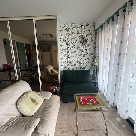 14473 A Mandelieu Avec Vue Канны